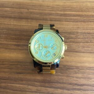 Michael Kors MK 5138 Tortoise & Gold Runway Watch (new battery!)